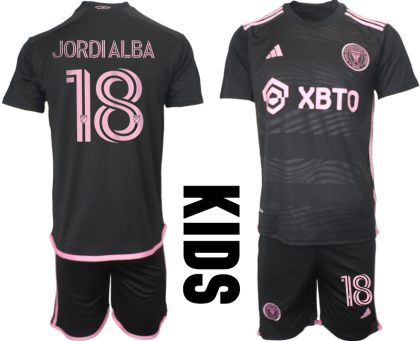 Kinder Fußball Trikot Trikotsatz Inter Miami CF Auswärtstrikot 2023-24 mit Aufdruck JORDIALBA 18